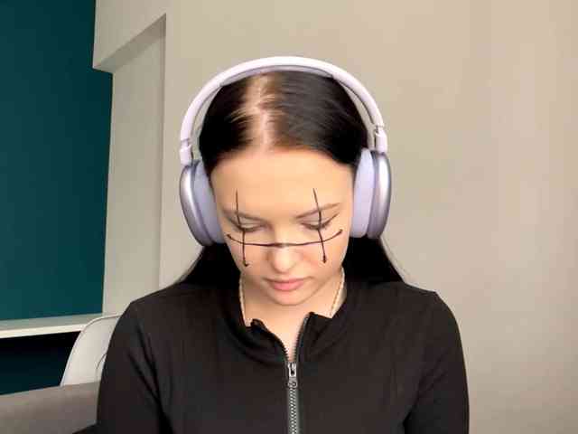 DaynaHosler webcam