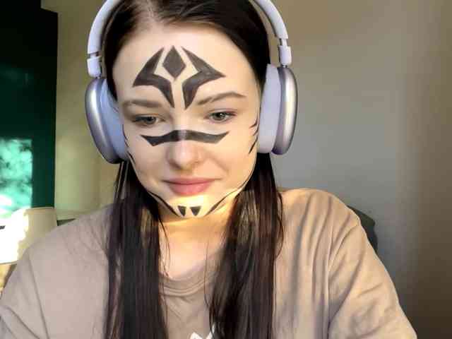 Modèle: DaynaHosler