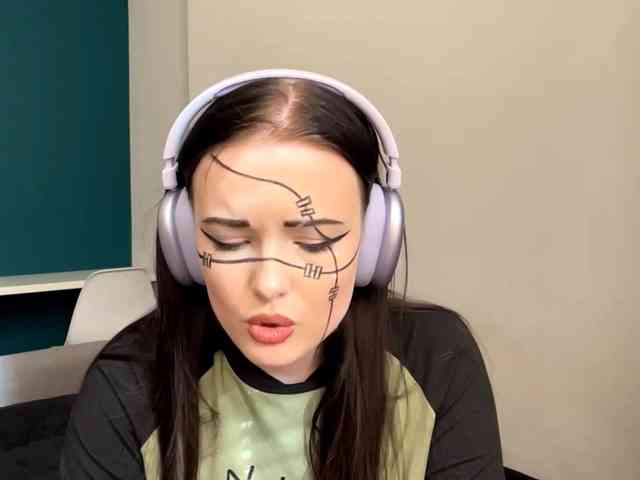 Modèle: DaynaHosler