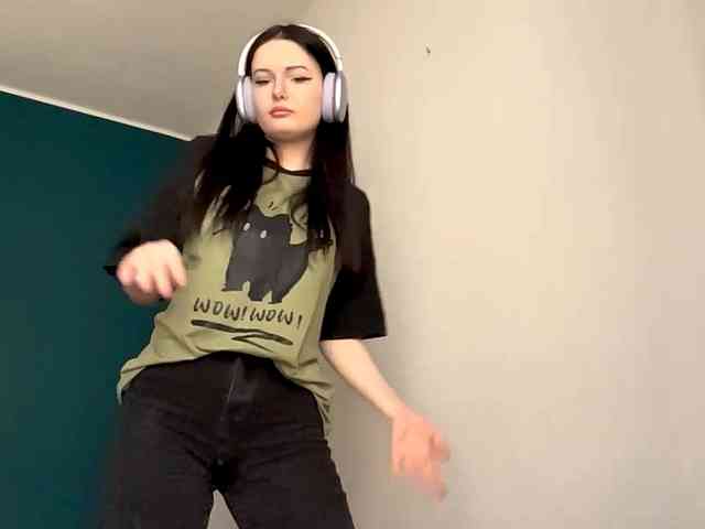 DaynaHosler webcam