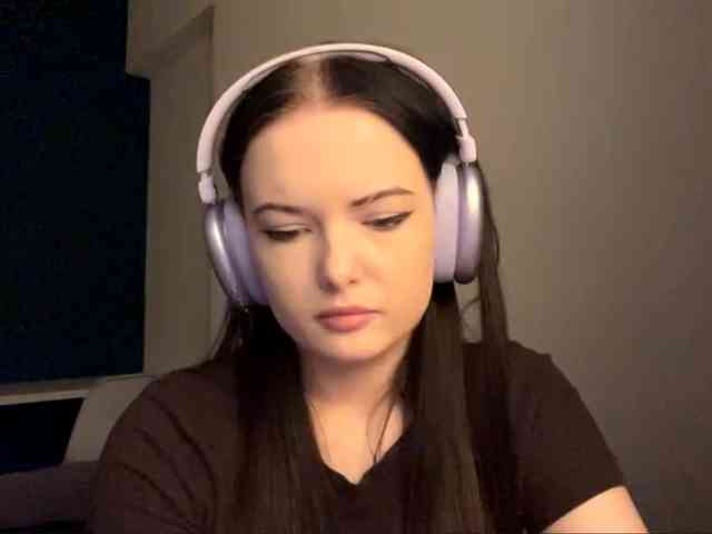 DaynaHosler webcam