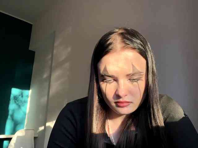 Modèle: DaynaHosler