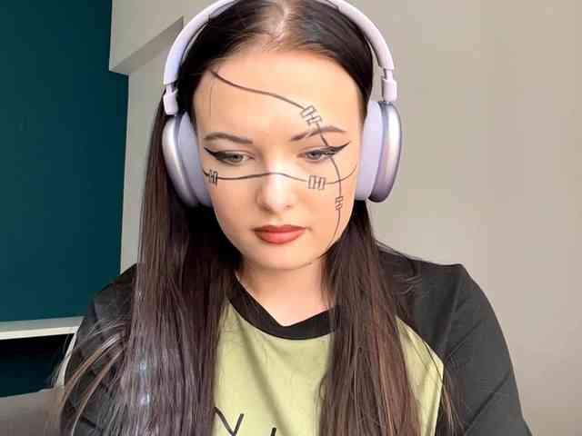 Modèle: DaynaHosler