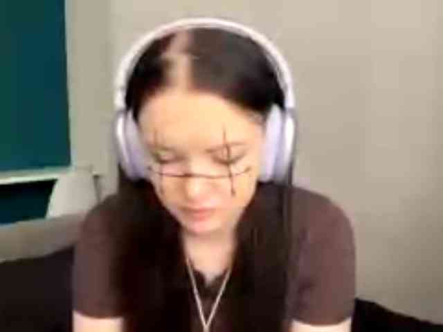 Modèle: DaynaHosler