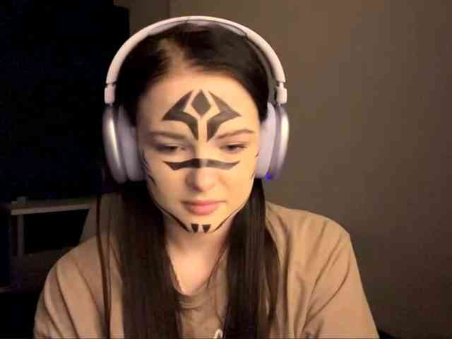 DaynaHosler webcam