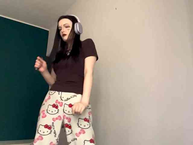 Modèle: DaynaHosler