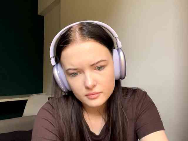 DaynaHosler webcam