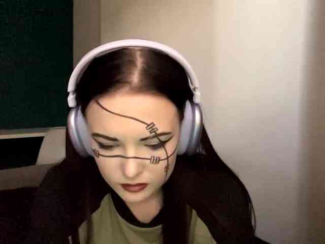 DaynaHosler webcam