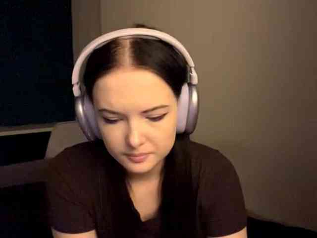 DaynaHosler webcam