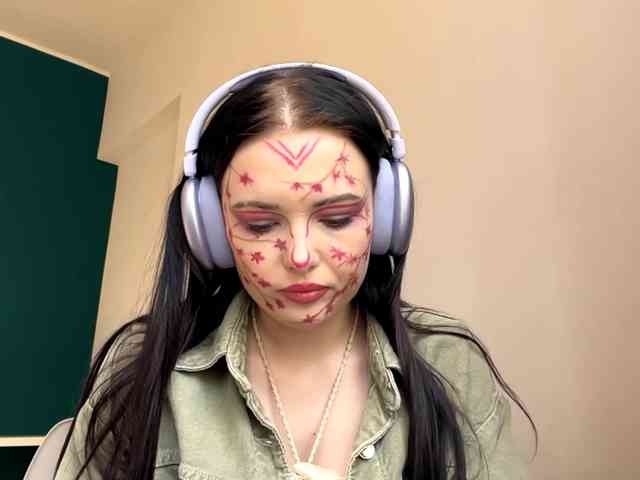 Modèle: DaynaHosler