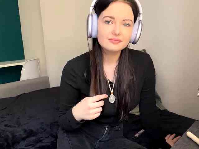 Modèle: DaynaHosler