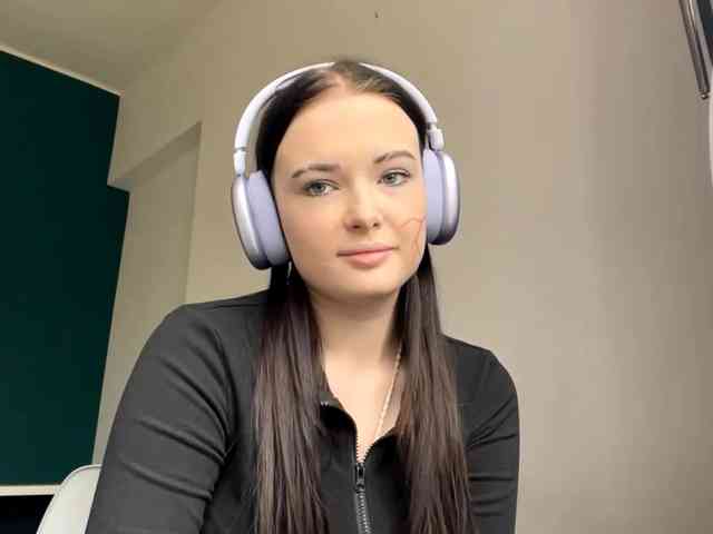 Modèle: DaynaHosler