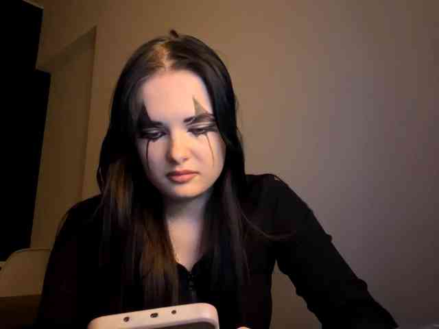 Modèle: DaynaHosler