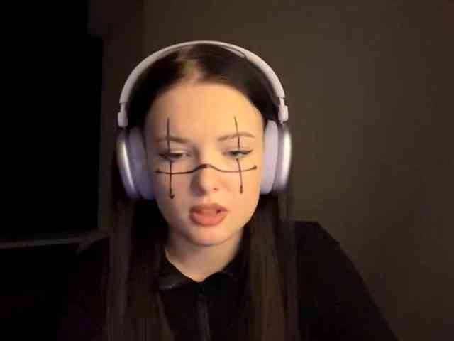DaynaHosler webcam