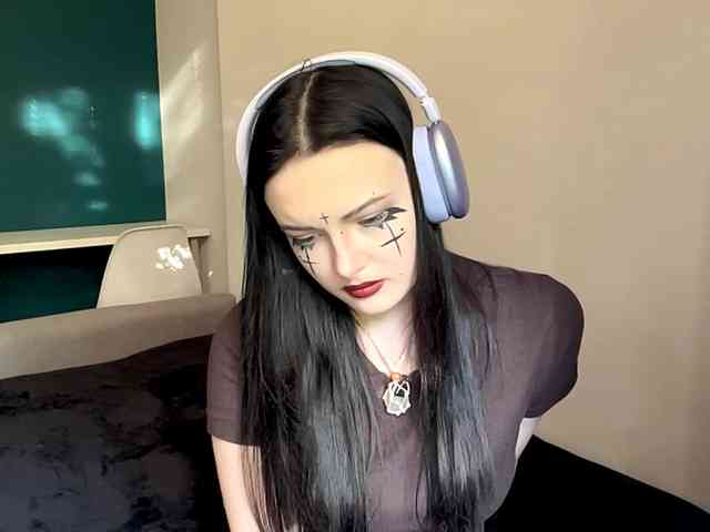 Modèle: DaynaHosler