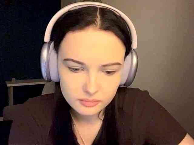 DaynaHosler webcam