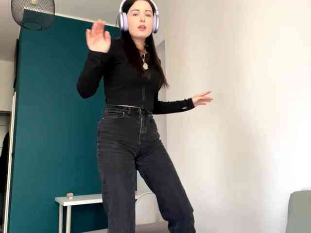Modèle: DaynaHosler