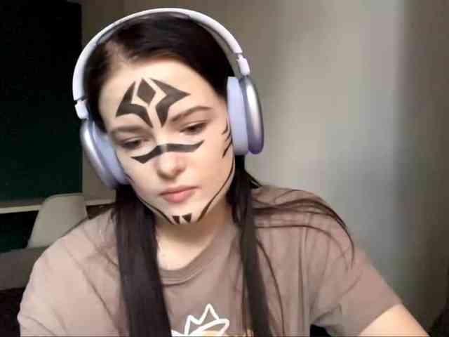 DaynaHosler webcam