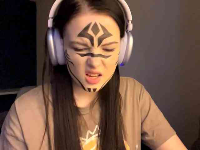 DaynaHosler webcam