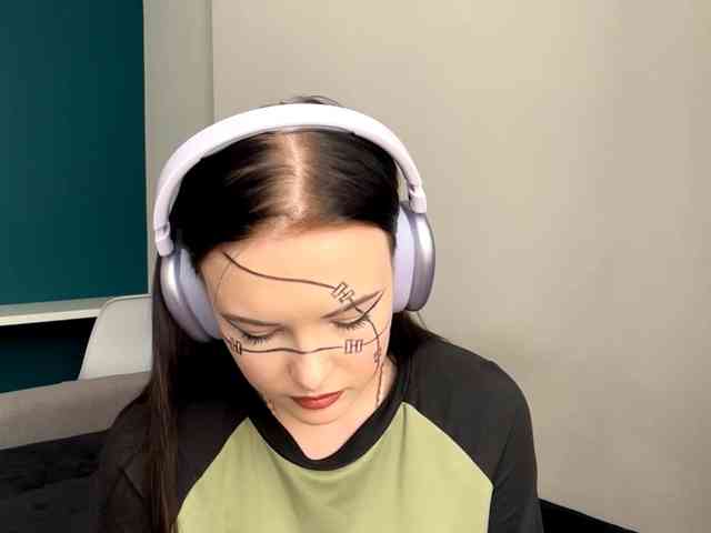 DaynaHosler webcam