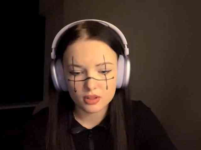 DaynaHosler webcam