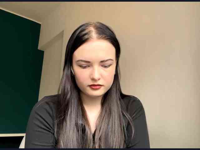 Modèle: DaynaHosler