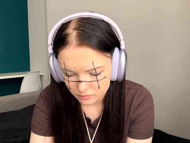 DaynaHosler webcam