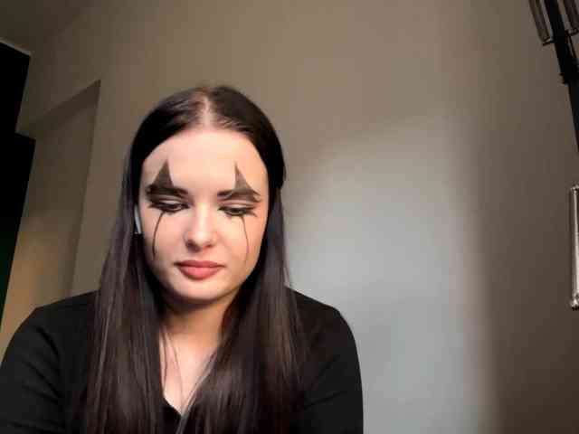 Modèle: DaynaHosler