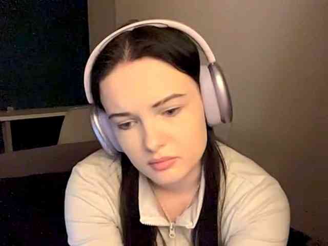 DaynaHosler webcam