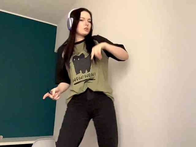 Modèle: DaynaHosler