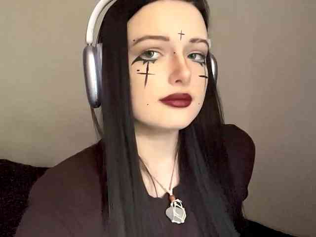 DaynaHosler webcam