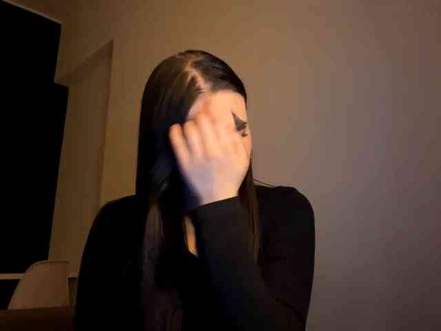 Modèle: DaynaHosler