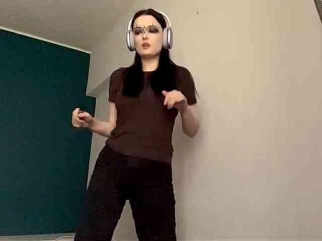 DaynaHosler webcam