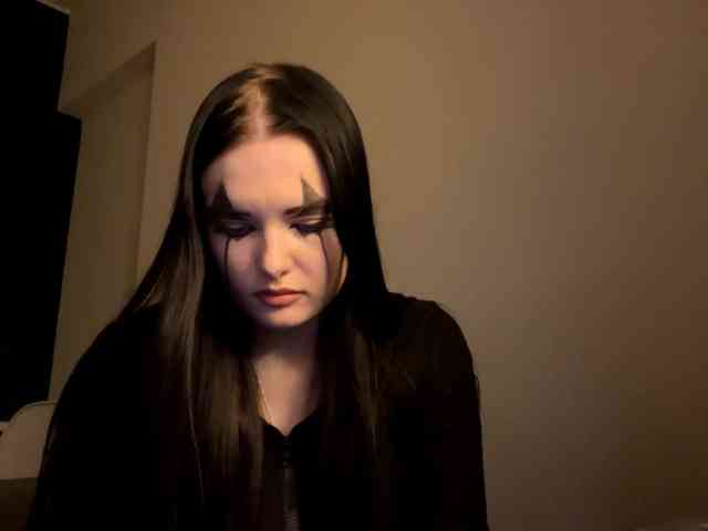 Modèle: DaynaHosler