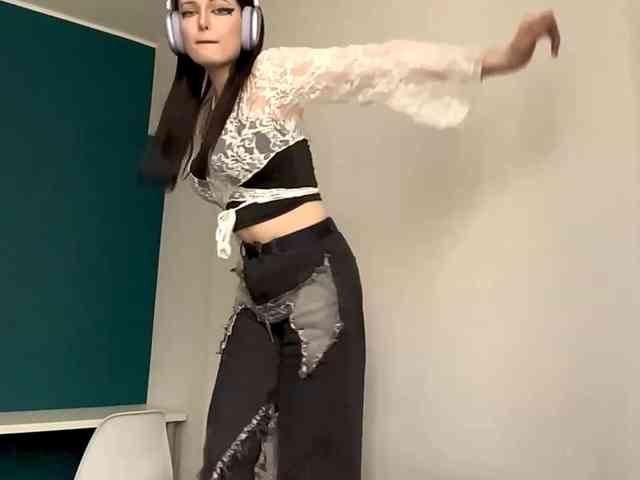 Modèle: DaynaHosler