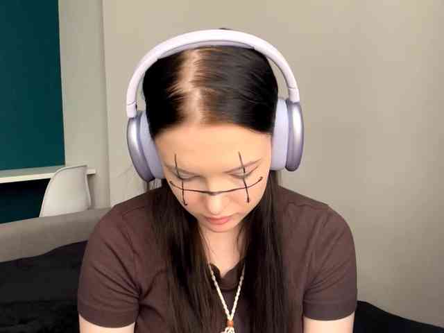 DaynaHosler webcam