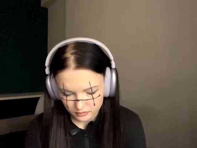 Modèle: DaynaHosler