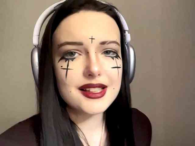 Modèle: DaynaHosler