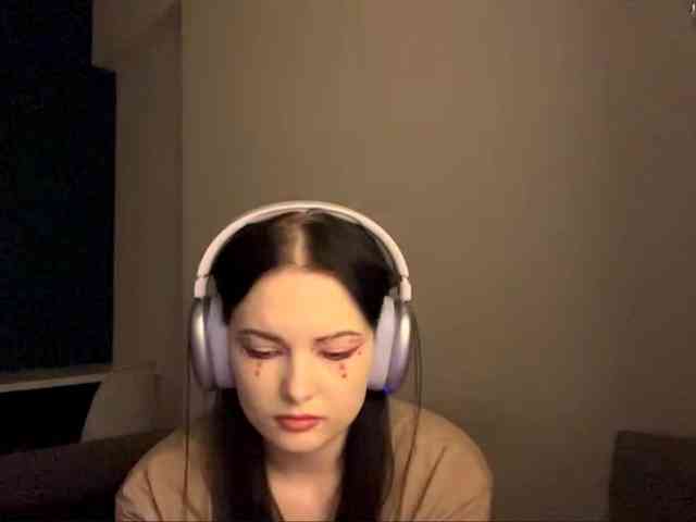 DaynaHosler webcam