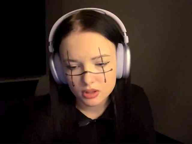 DaynaHosler webcam