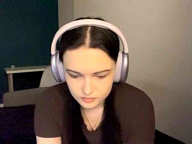 DaynaHosler webcam