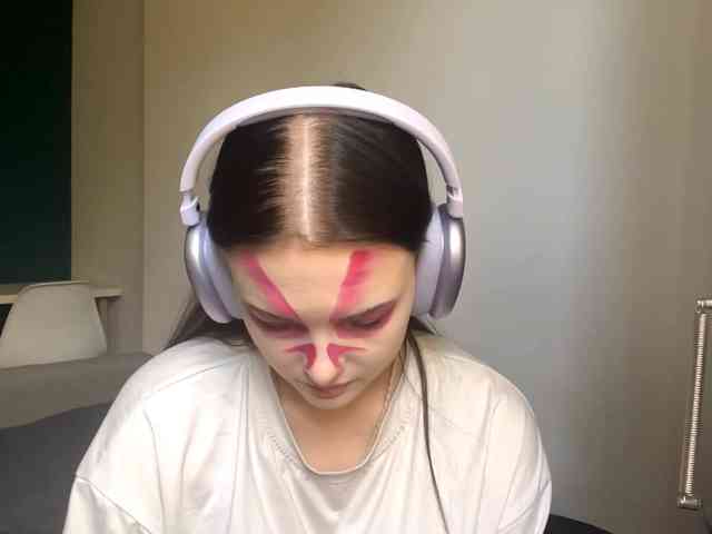 DaynaHosler webcam