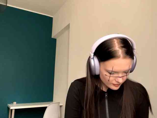 DaynaHosler webcam