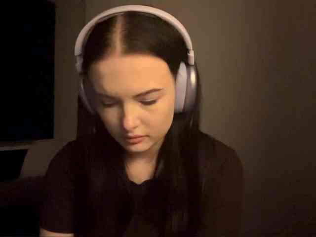 DaynaHosler webcam