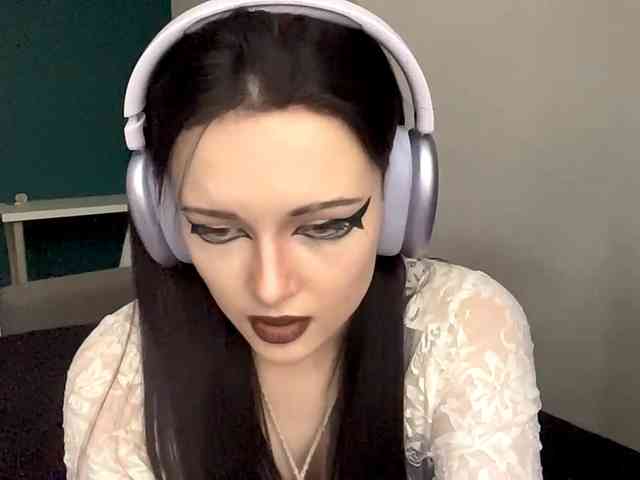 Modèle: DaynaHosler