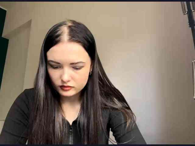 Modèle: DaynaHosler