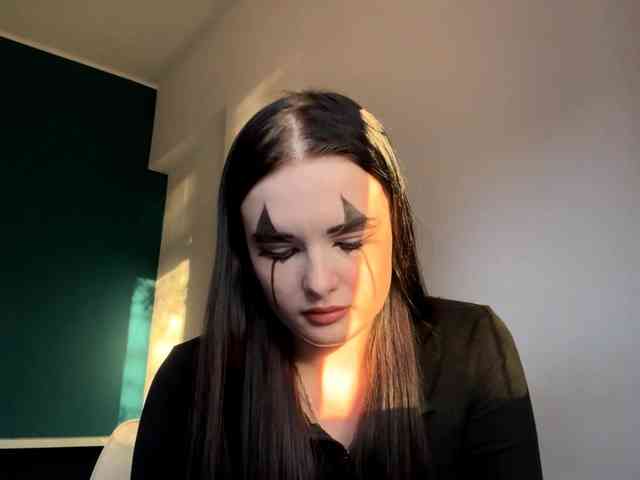 Modèle: DaynaHosler