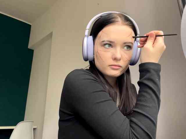 Modèle: DaynaHosler