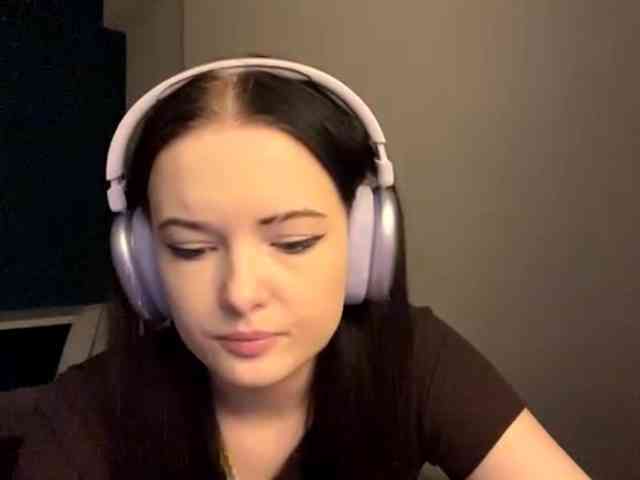 DaynaHosler webcam