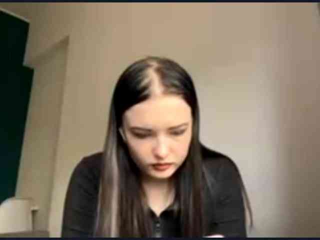 Modèle: DaynaHosler